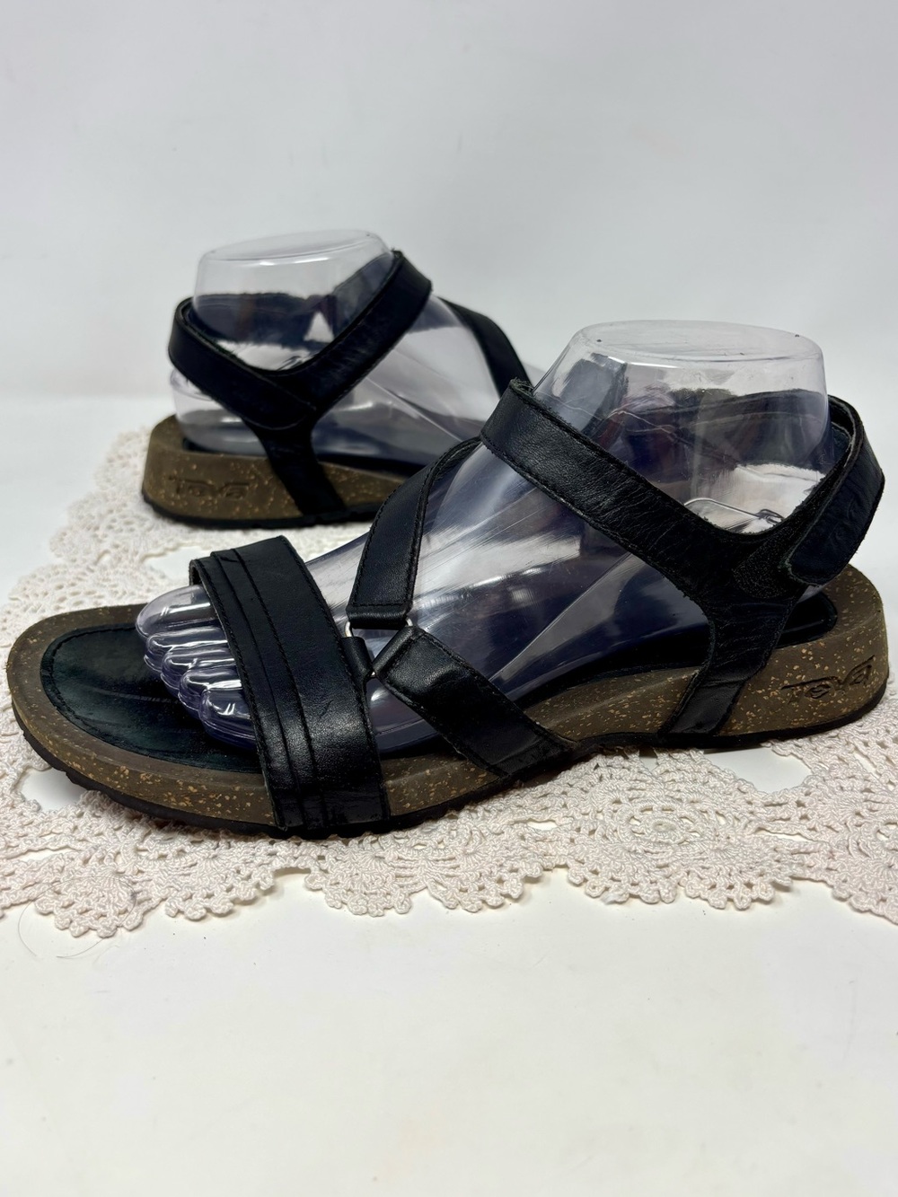 TEVA Cabrillo Crossover Black Leather Sandals Open Toe Hiking Outdoors Women’s 9